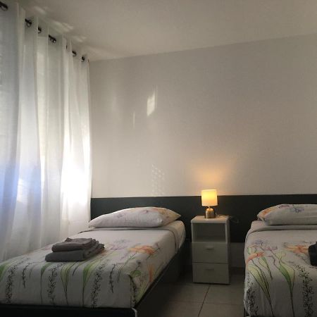 Studios Lora Rm 860 Saint-Louis  Bagian luar foto