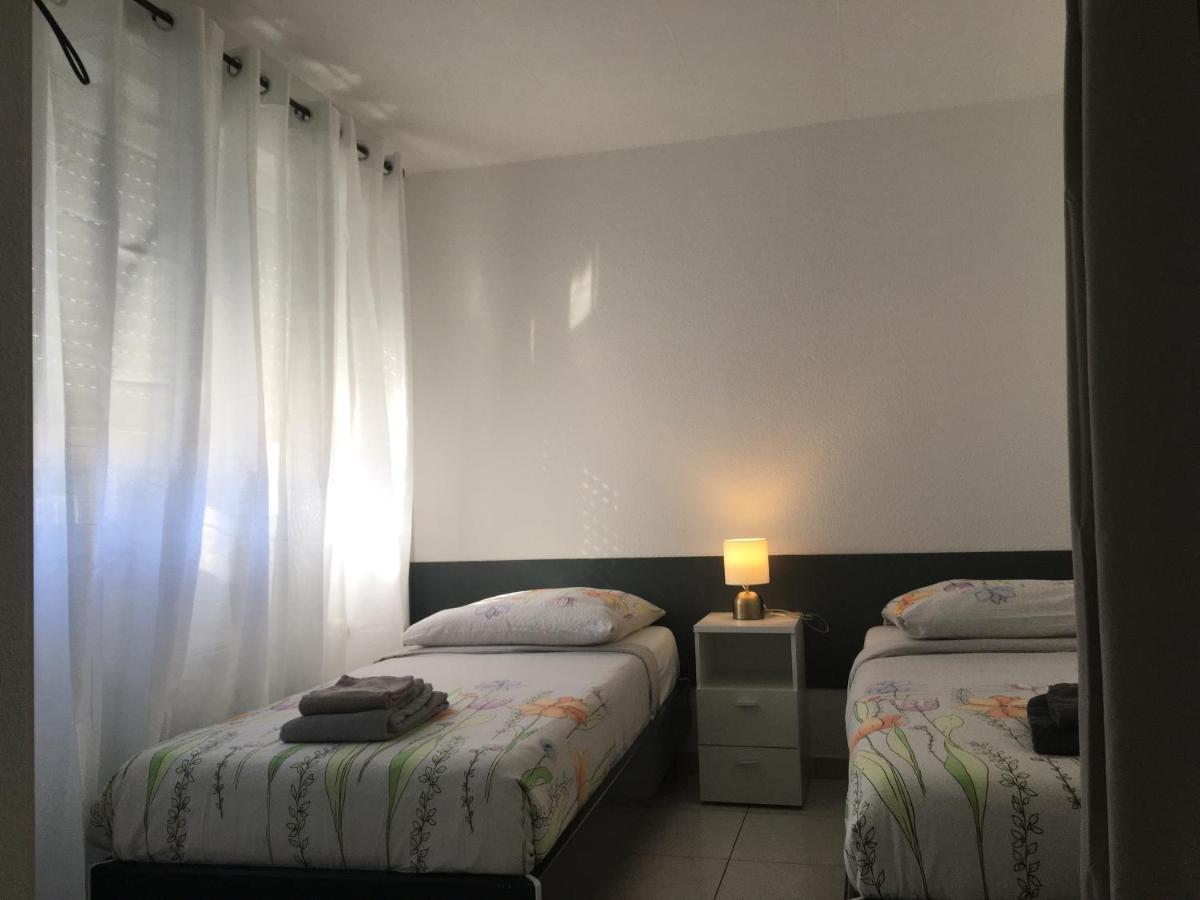Studios Lora Rm 860 Saint-Louis  Bagian luar foto