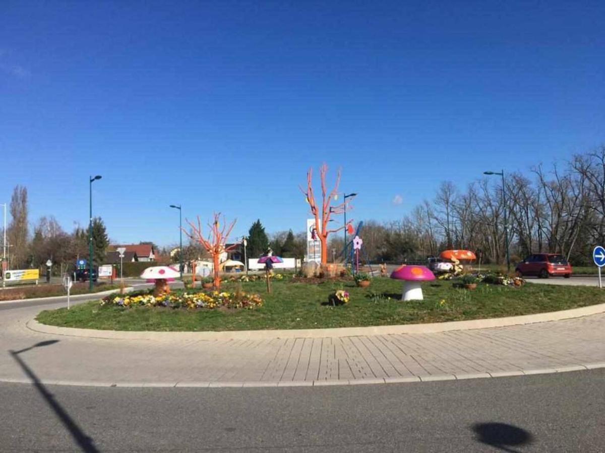 Studios Lora Rm 860 Saint-Louis  Bagian luar foto